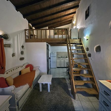Porfyrousa Traditional Hotel Milopotamos  Dış mekan fotoğraf