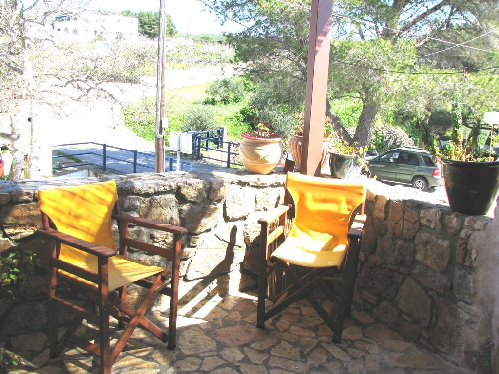 Porfyrousa Traditional Hotel Milopotamos  Dış mekan fotoğraf