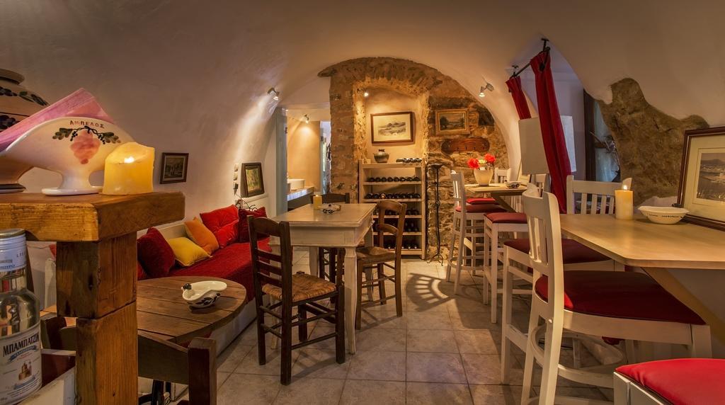 Porfyrousa Traditional Hotel Milopotamos  Dış mekan fotoğraf
