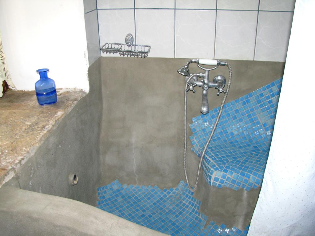 Porfyrousa Traditional Hotel Milopotamos  Dış mekan fotoğraf
