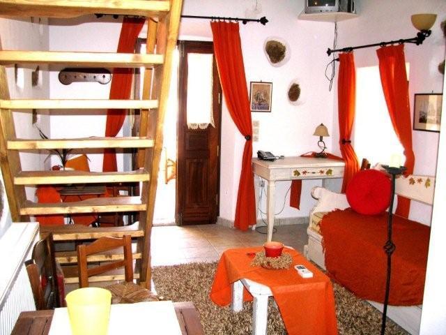Porfyrousa Traditional Hotel Milopotamos  Dış mekan fotoğraf
