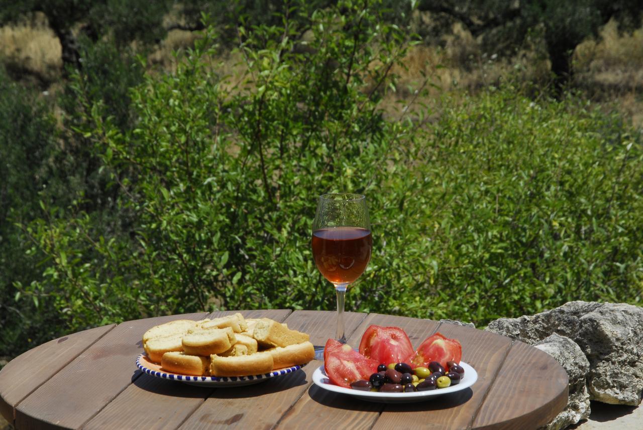 Porfyrousa Traditional Hotel Milopotamos  Dış mekan fotoğraf